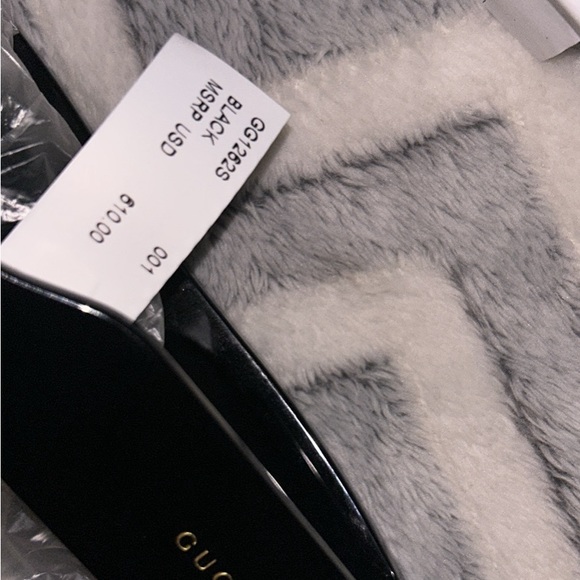 Authentic Gucci Sunglasses. Brand new still in the box. Never been worn. - Picture 4 of 6